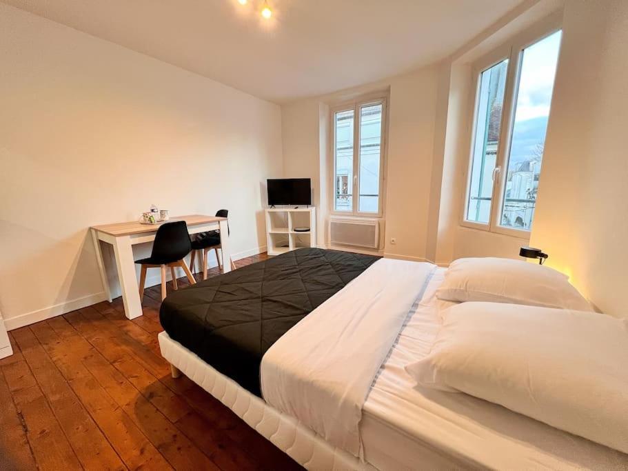 Appartement Maciet 2- Centre Ville Meaux-Gare-Disney Kültér fotó